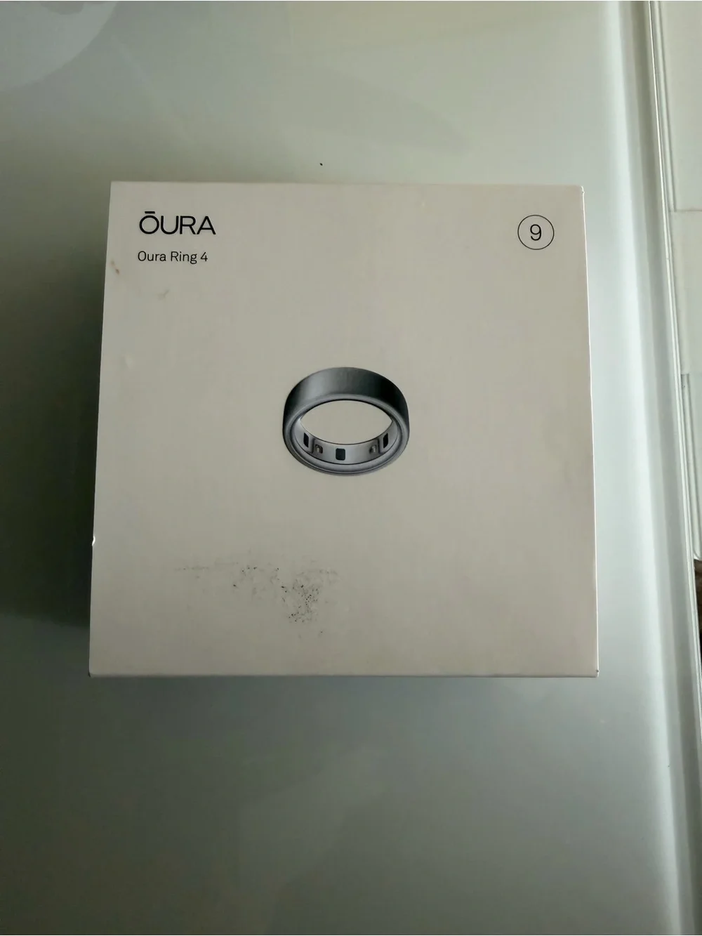 Oura Ring 4 in Brushed Silver: includes original packaging and 3 gold covers!
